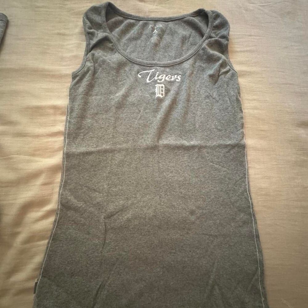 Antigua-apparel Women's Grey and Brown Vest
